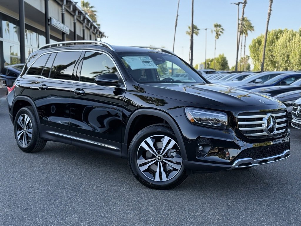 New 2025 Mercedes-Benz GLB 250
