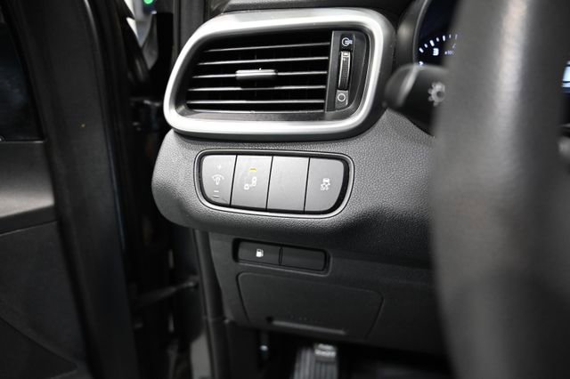 Used 2019 Kia Sorento LX image 27