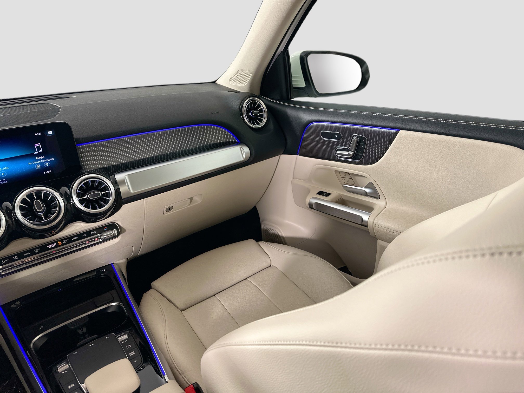 Certified 2023 Mercedes-Benz GLB 250 4MATIC image 29