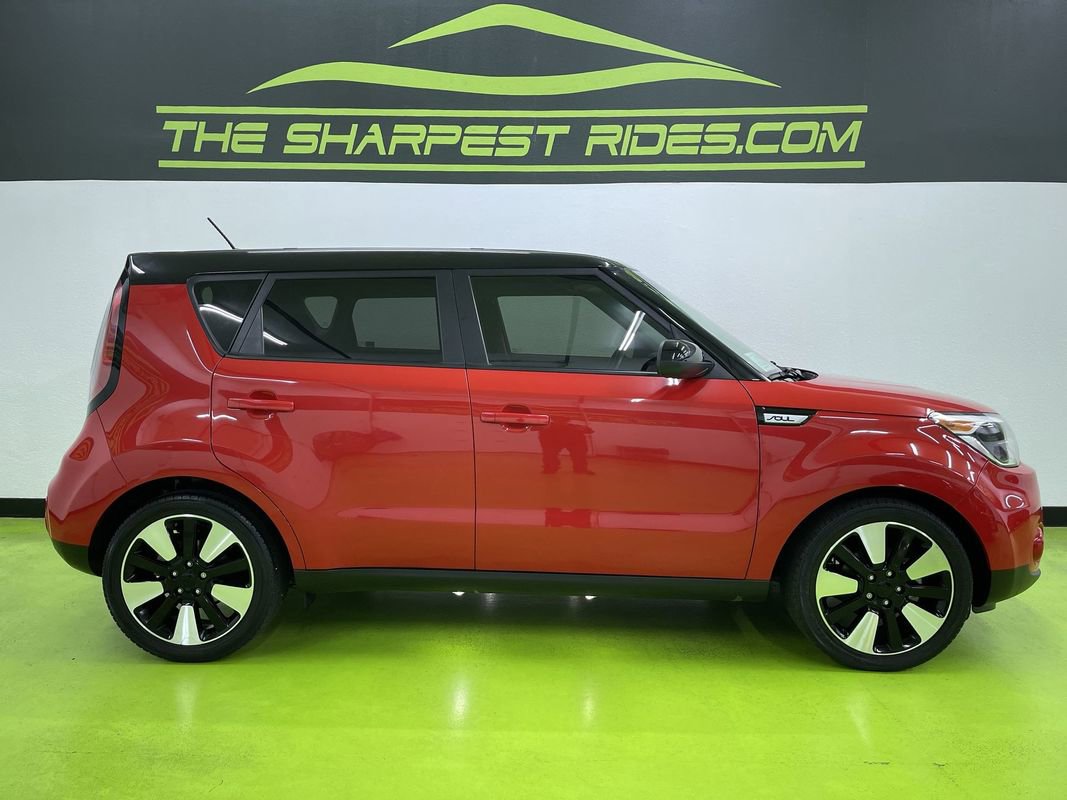 Used 2019 Kia Soul + FWD image 10