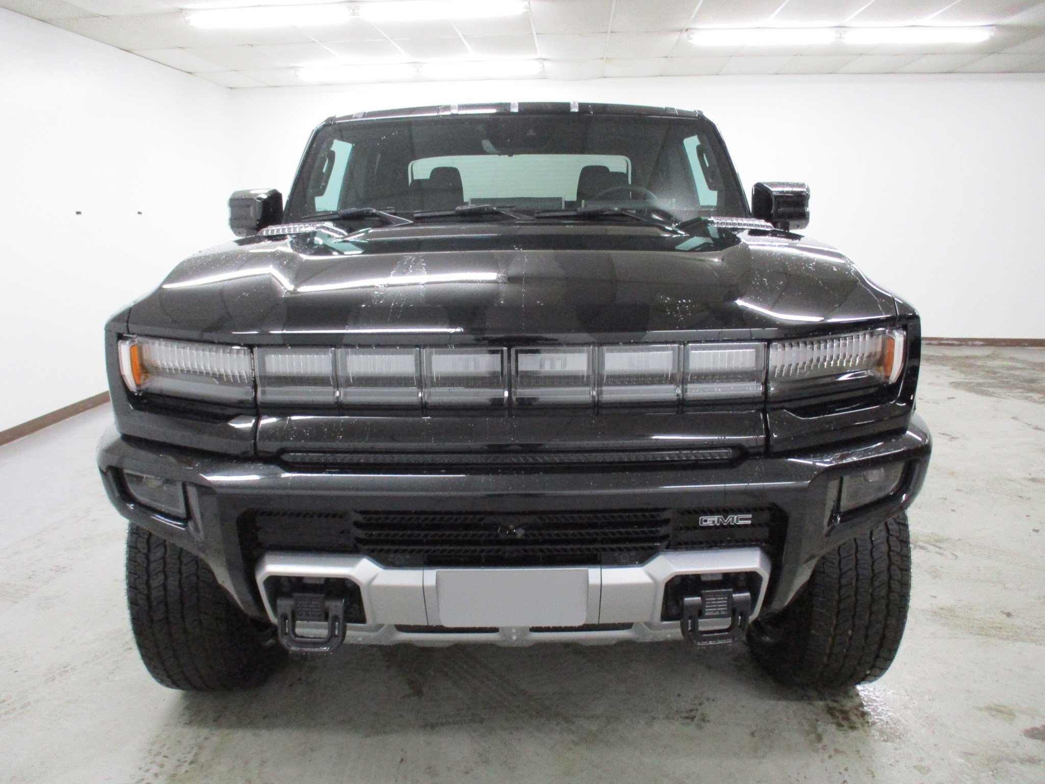 New 2025 GMC Hummer EV 3X w/ LPO, Dark Essentials Package image 9
