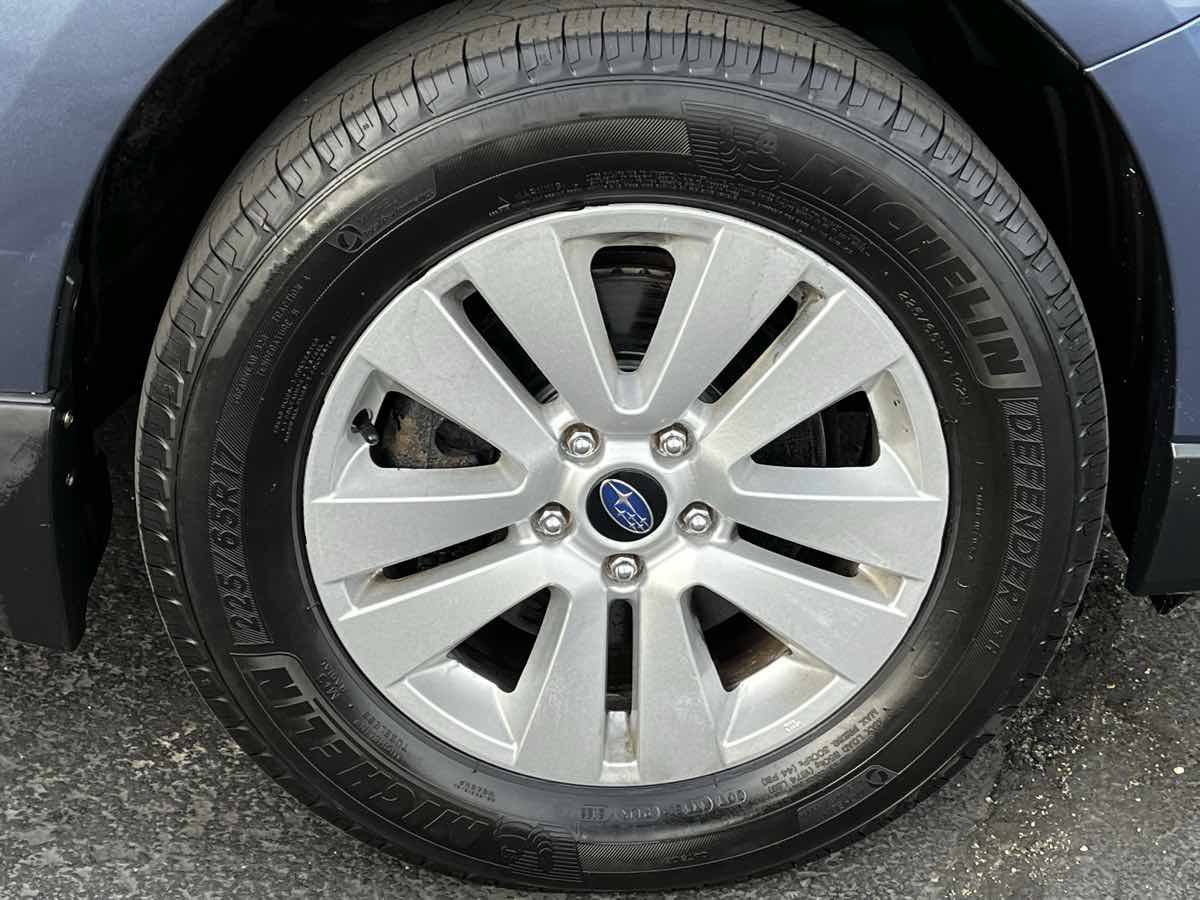 Used 2018 Subaru Outback 2.5i Premium AWD/4WD image 8