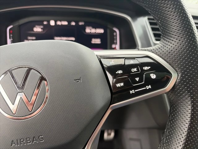 Used 2022 Volkswagen Tiguan SEL R-Line AWD/4WD image 25