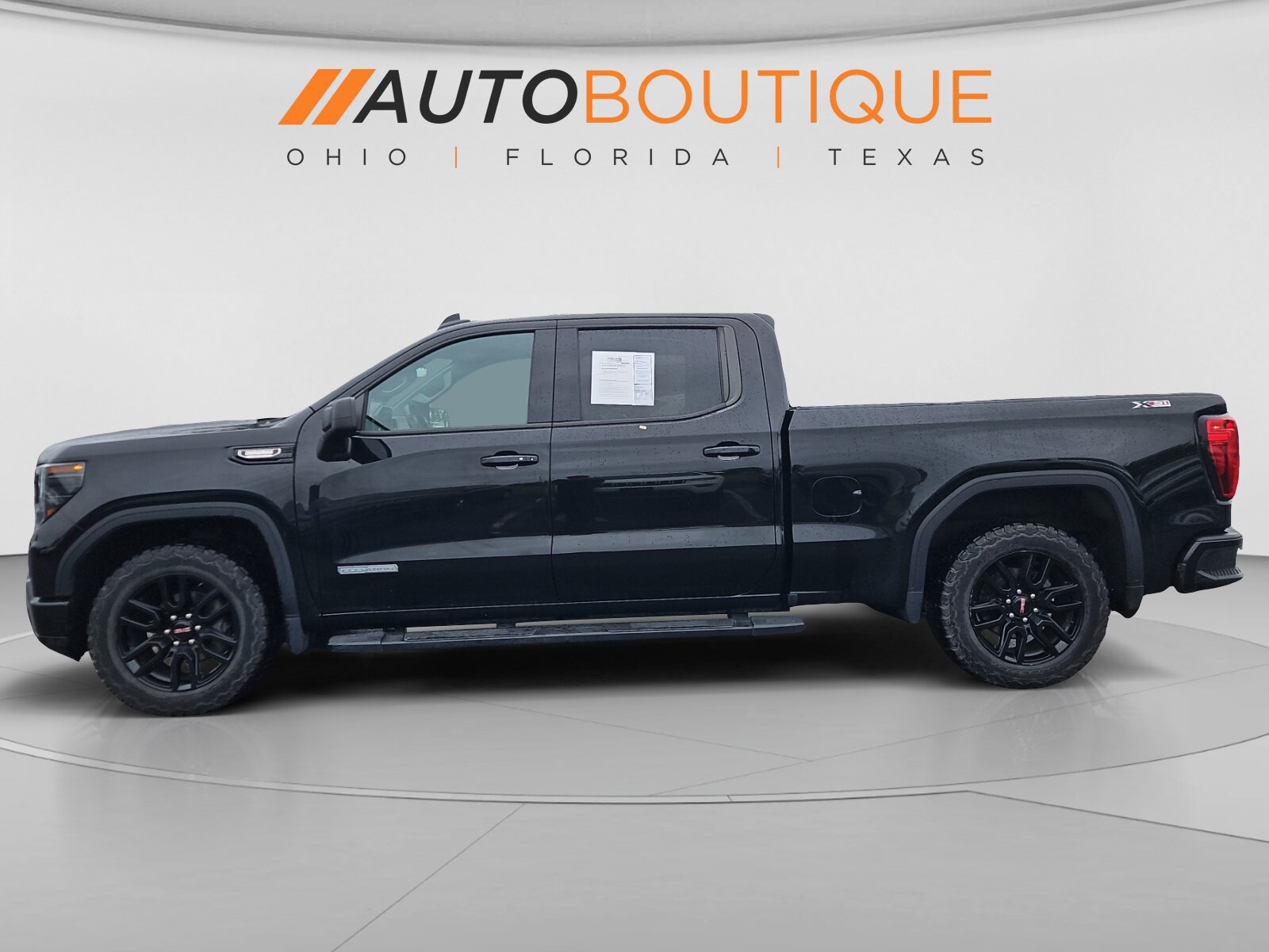 Used 2022 GMC Sierra 1500 Elevation AWD/4WD image 2