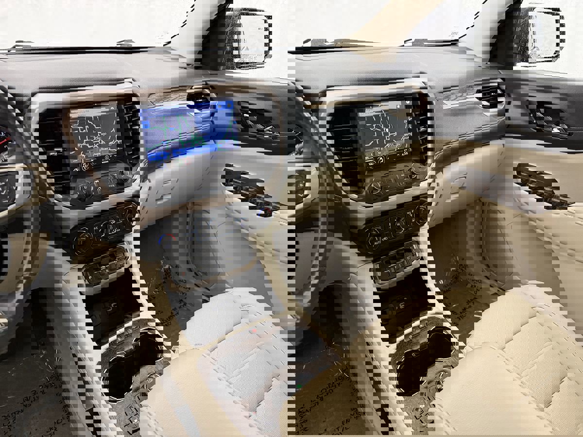 Used 2021 GMC Acadia Denali w/ Denali Technology Package image 19