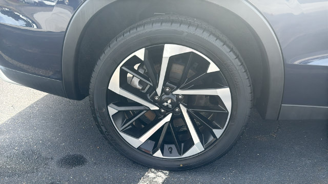 Used 2022 Mitsubishi Outlander SE AWD/4WD image 9