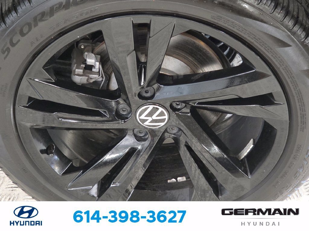 Used 2024 Volkswagen Tiguan SE R-Line AWD/4WD image 12