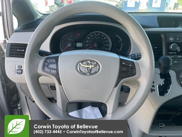 Used 2011 Toyota Sienna LE w/ Towing Pkg image 22