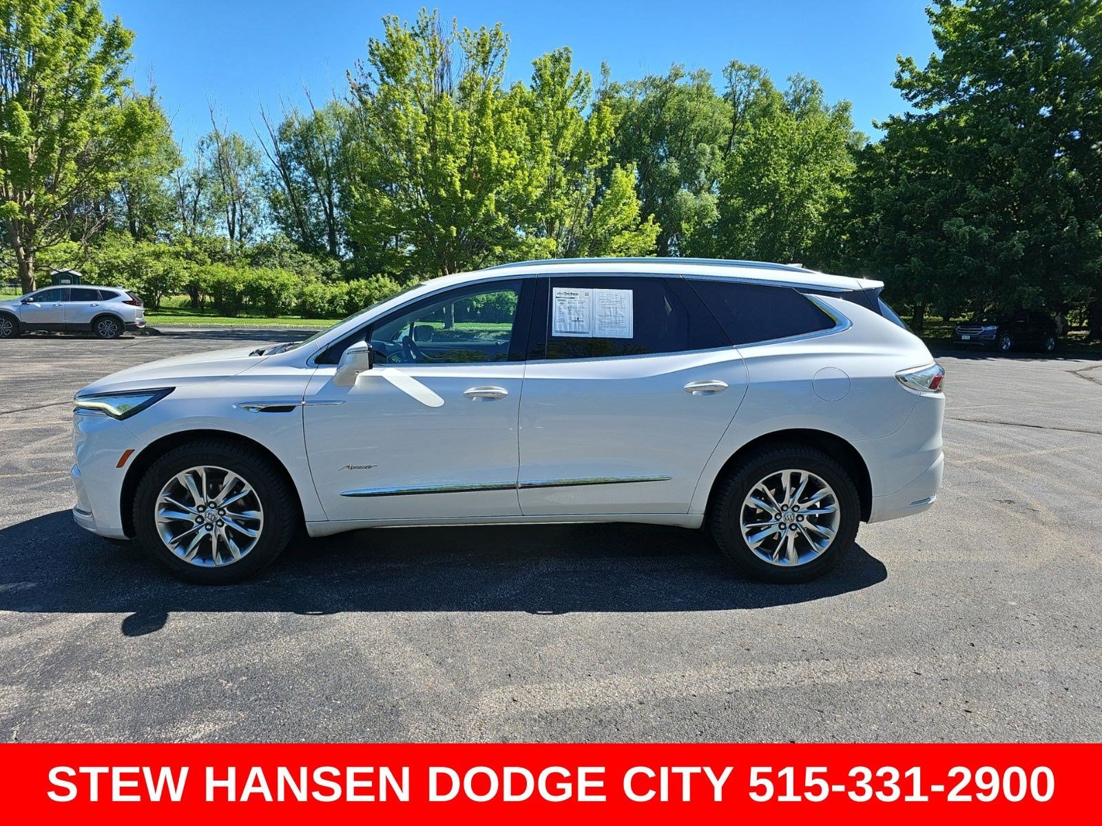 Used 2023 Buick Enclave Avenir w/ Trailering Package, 5000 lbs. AWD/4WD image 1