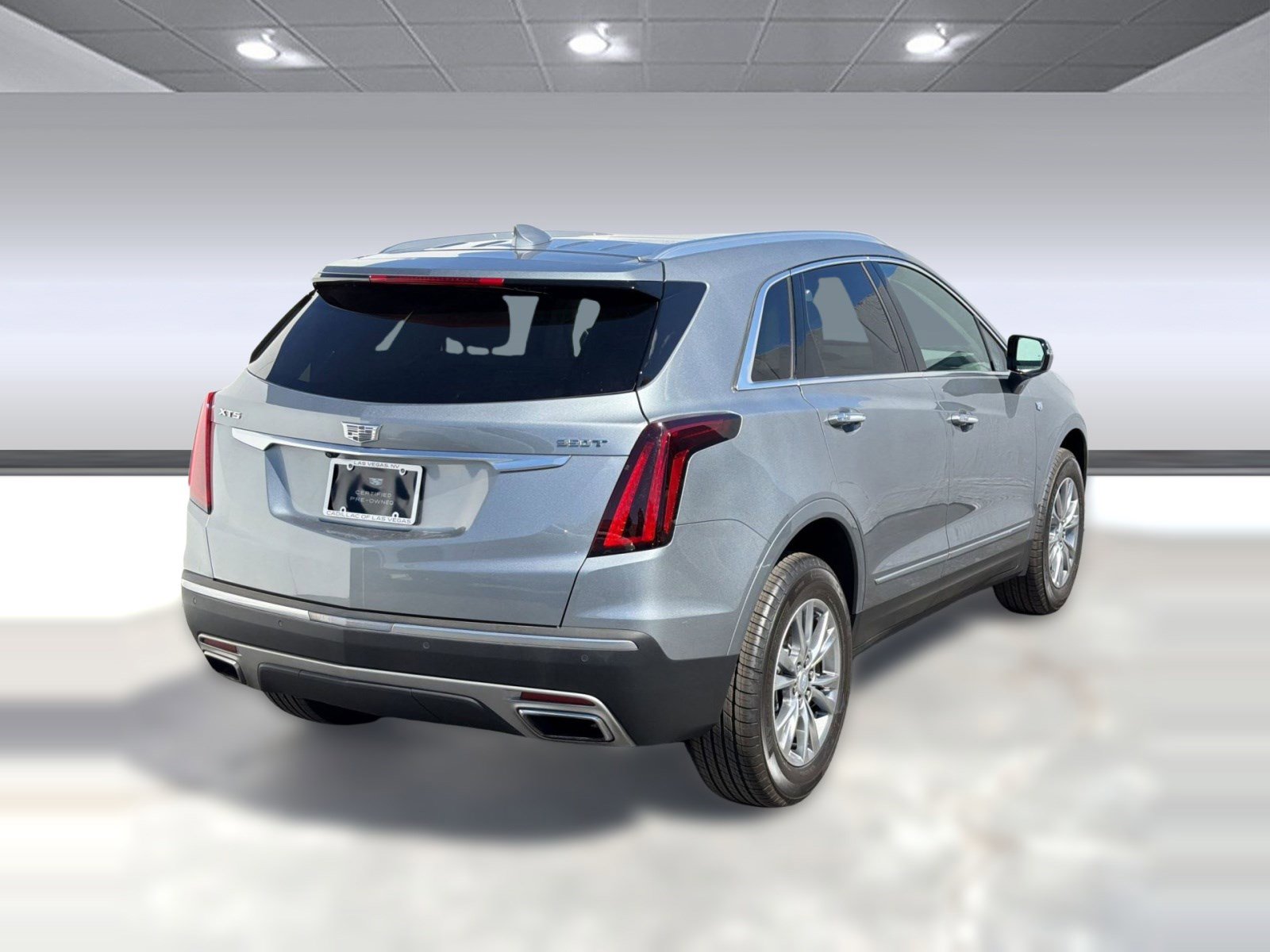 Certified 2023 Cadillac XT5 Premium Luxury FWD image 8