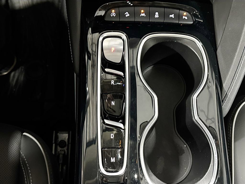 Used 2022 Buick Envision Avenir w/ Technology Package II image 15