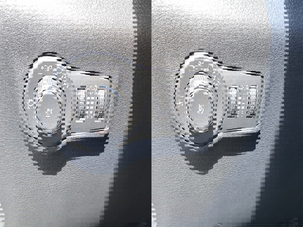 New 2026 Jeep Compass Limited w/ Sun, Sound & Navigation Group image 26