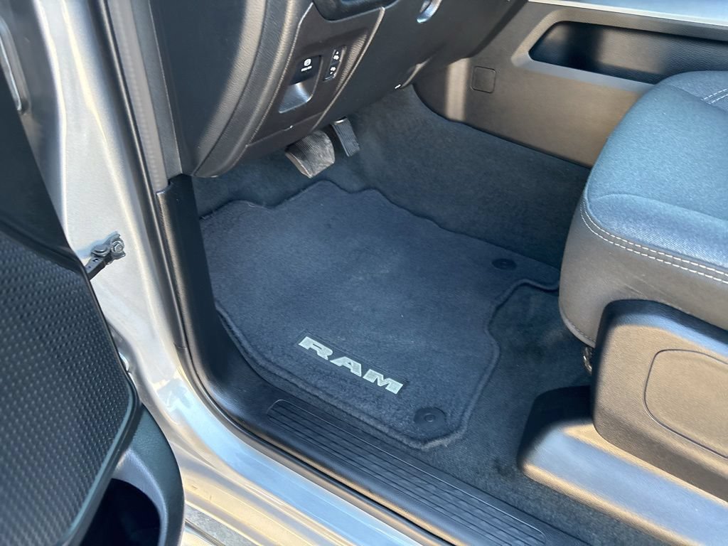 Used 2021 RAM 1500 Big Horn AWD/4WD image 16