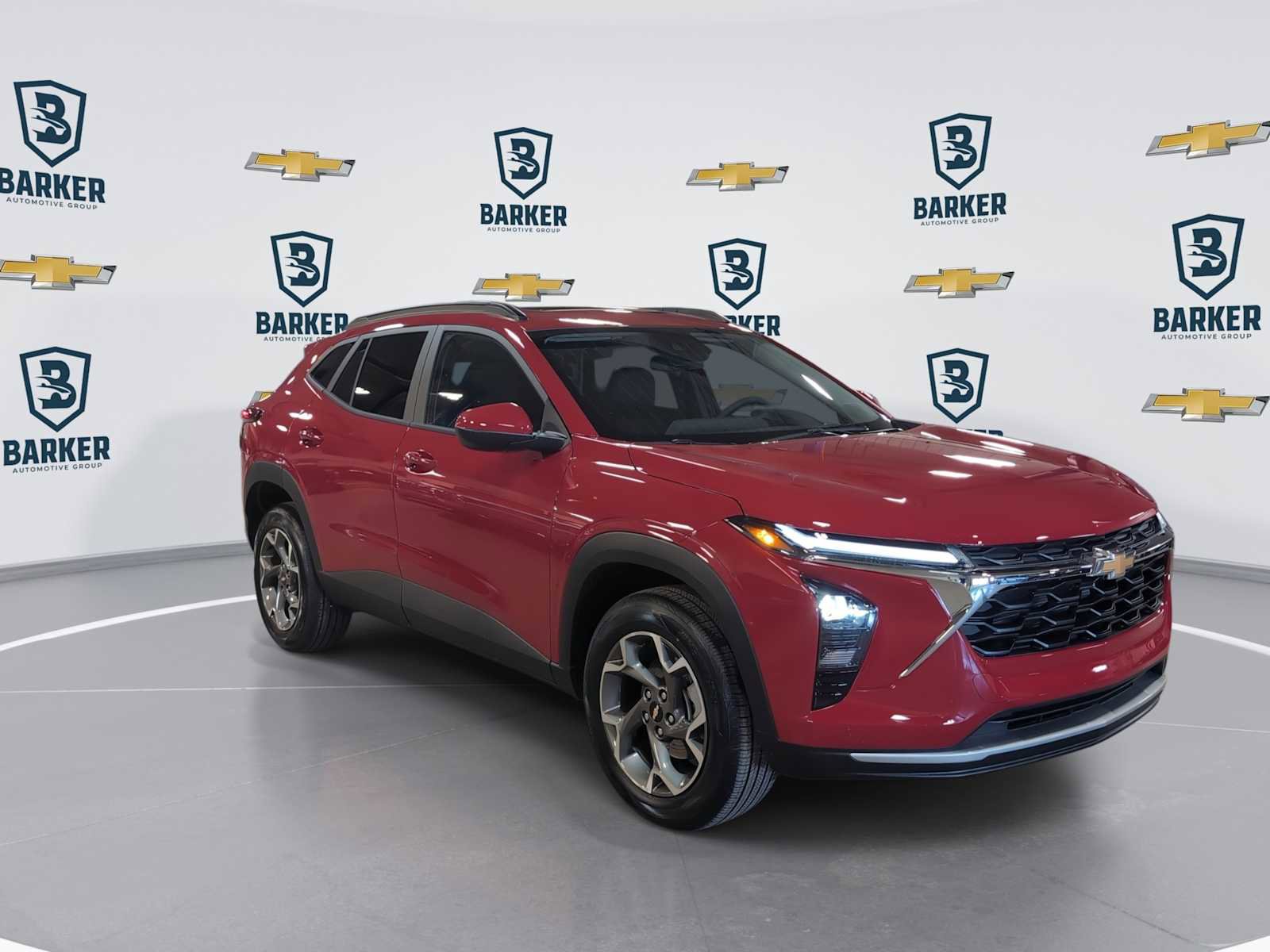 New 2026 Chevrolet Trax LT w/ Sunroof Package FWD image 2