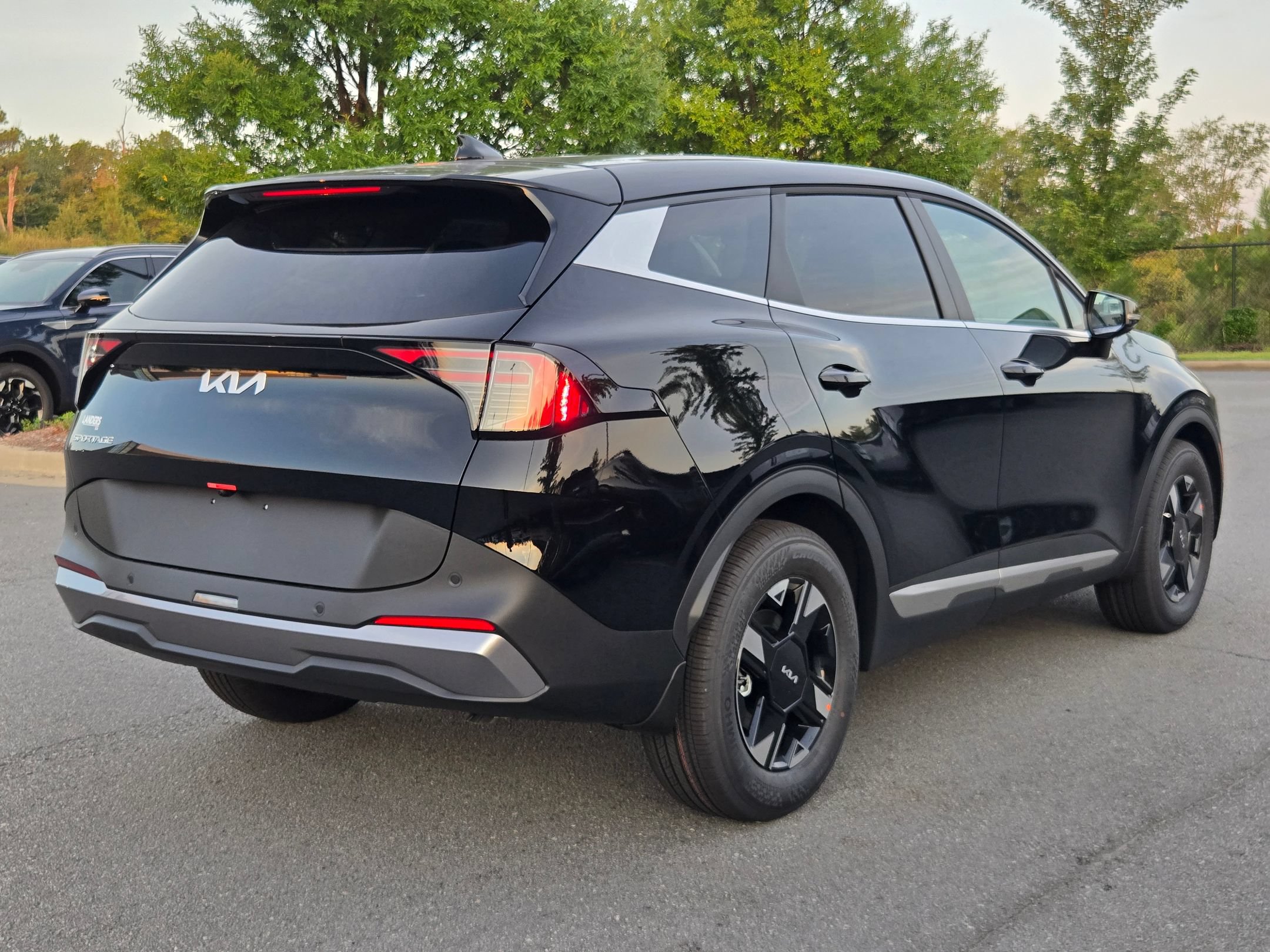 New 2026 Kia Sportage LX w/ LX Convenience Package FWD image 7