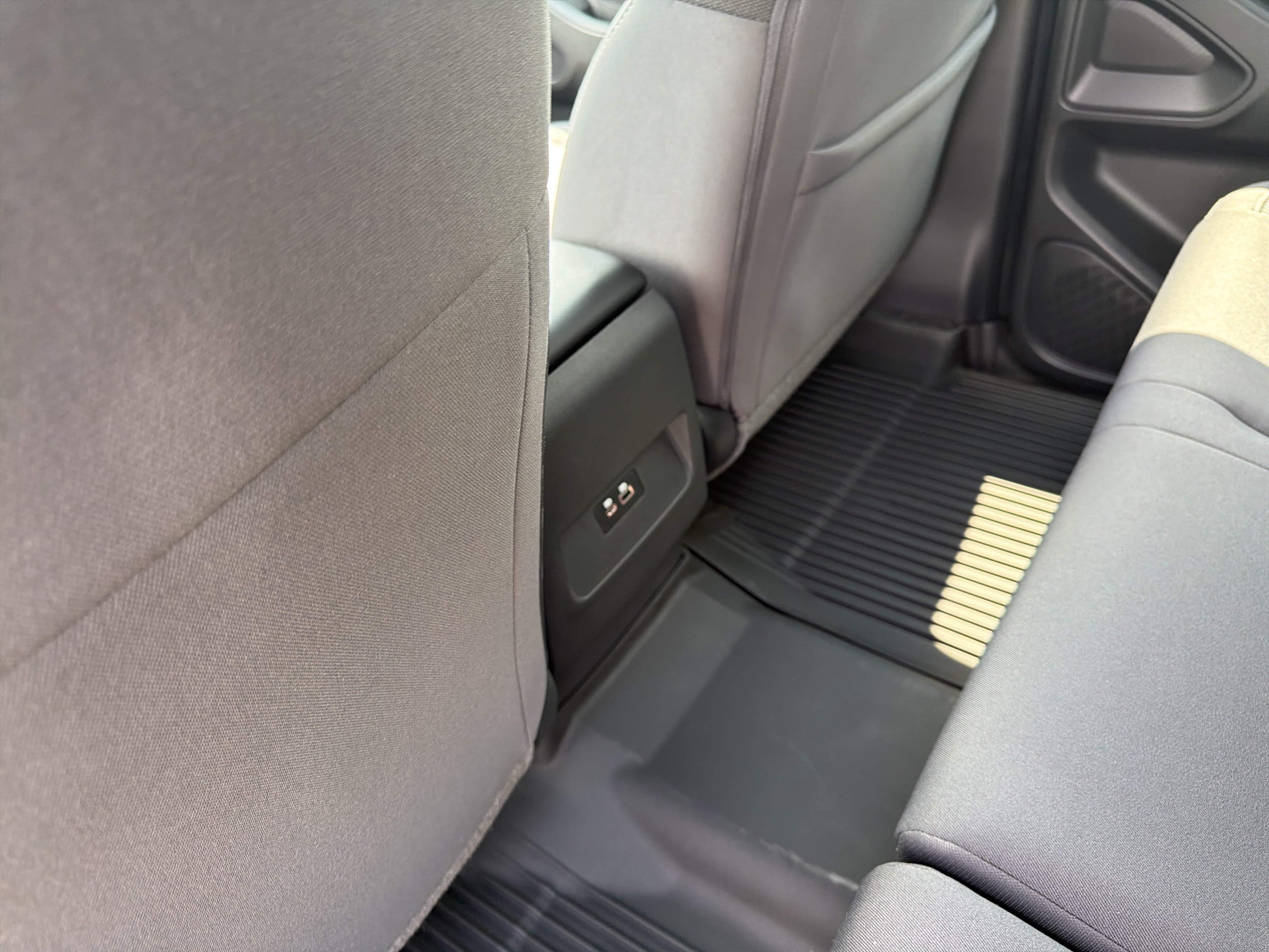 Used 2026 Nissan Frontier SV w/ All-Weather Content Package AWD/4WD image 18