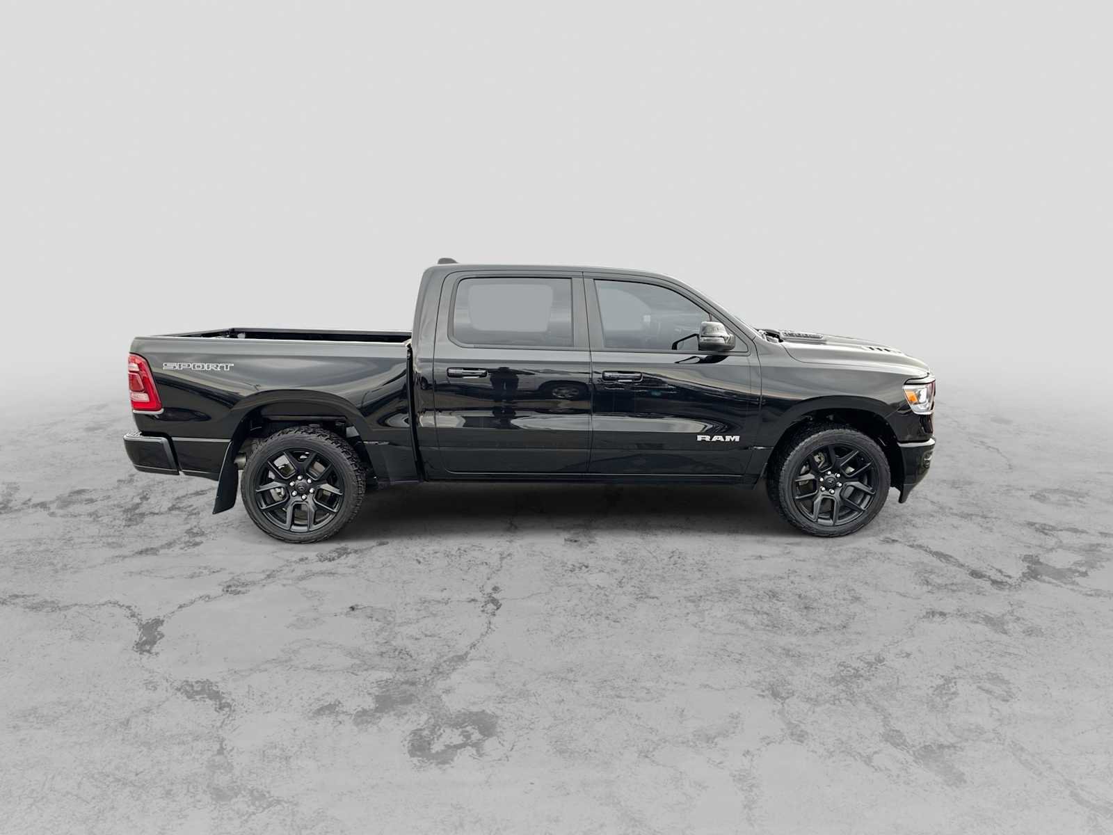 Used 2023 RAM 1500 Laramie image 9