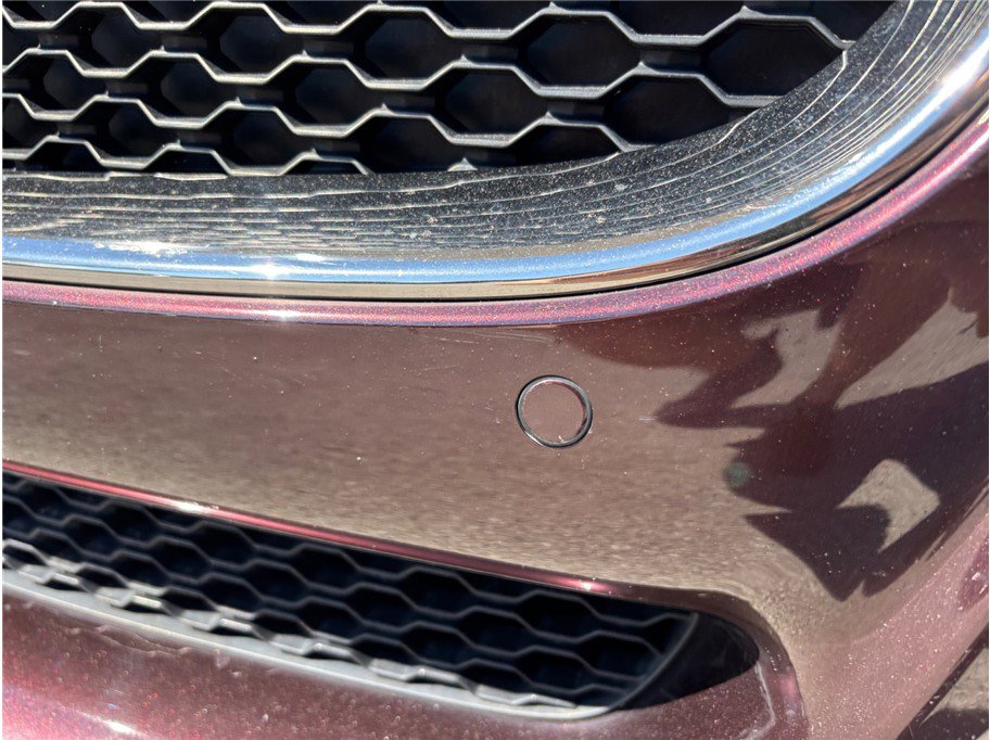 Used 2018 Jaguar XF Premium image 14