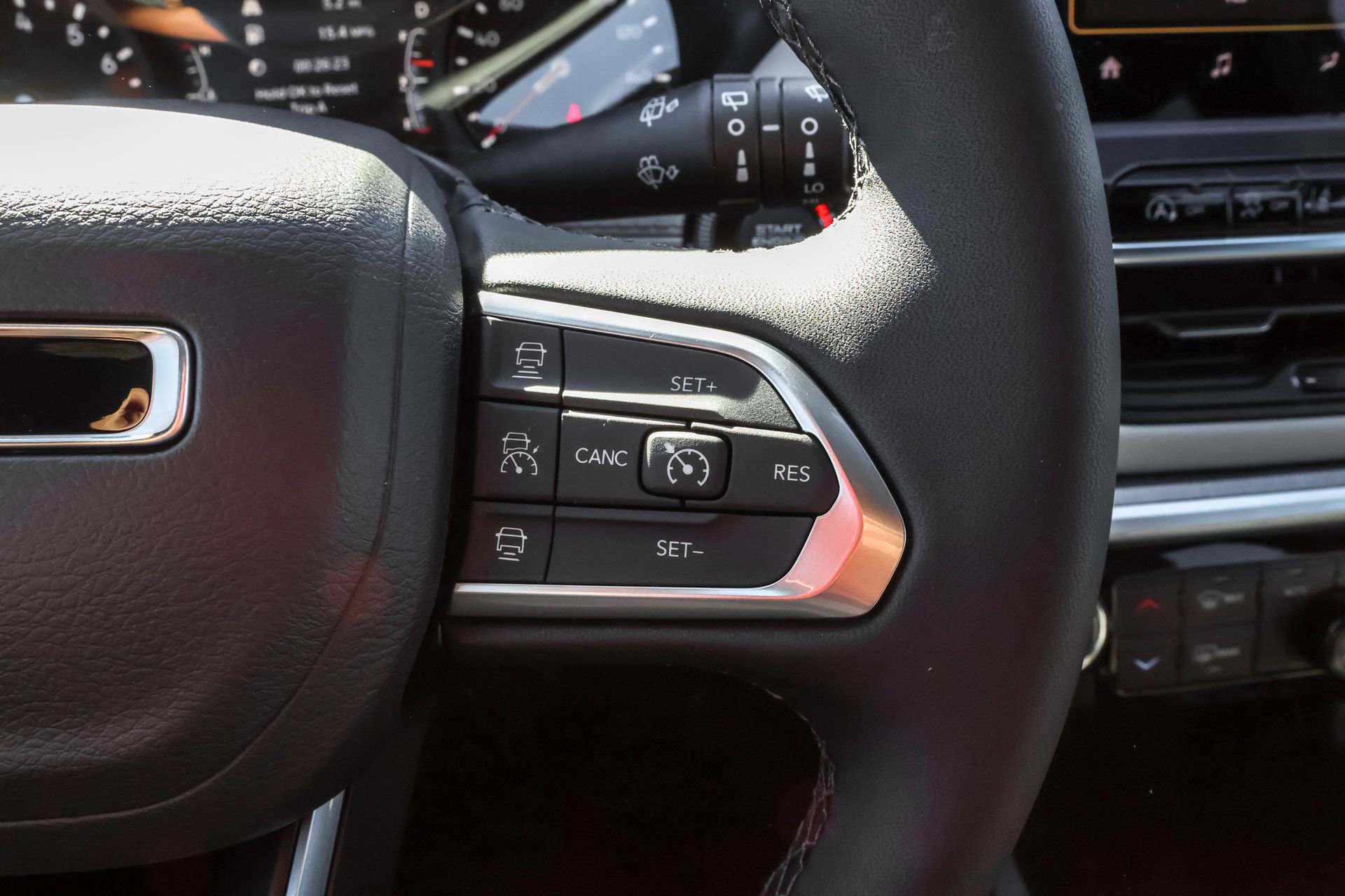 New 2026 Jeep Compass Limited image 24