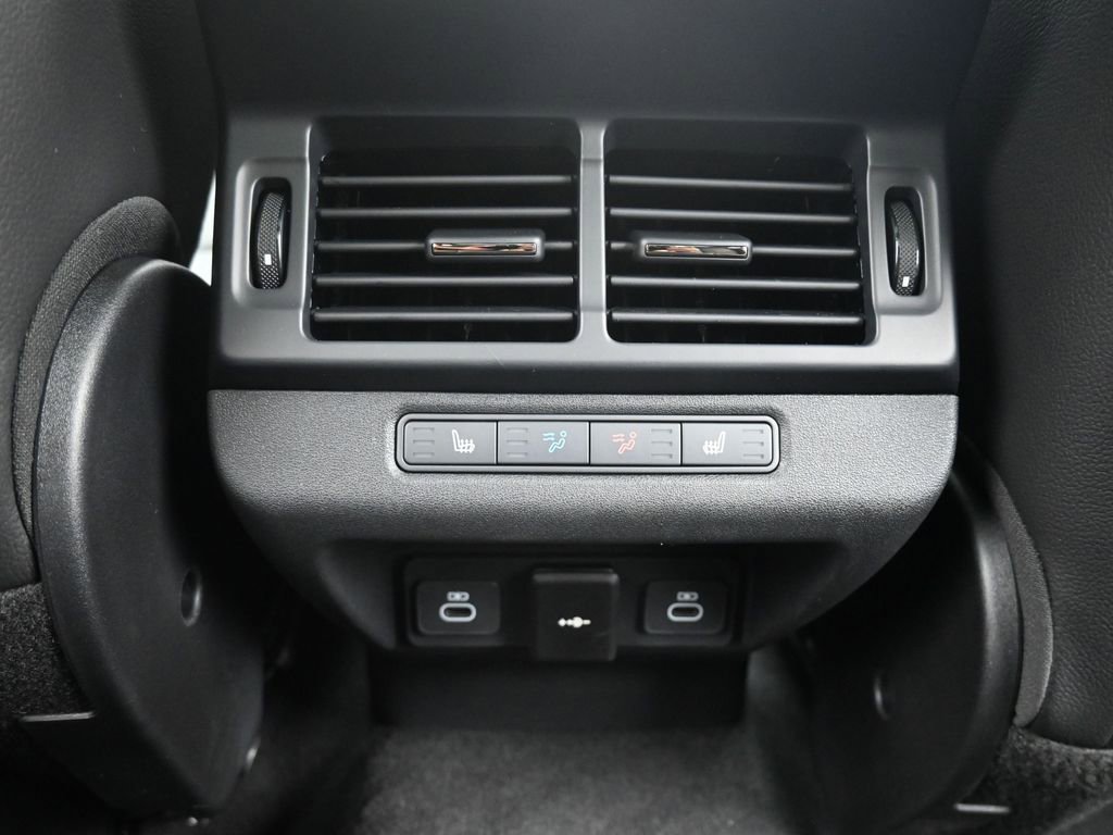 Used 2025 Land Rover Range Rover Evoque Dynamic SE image 16
