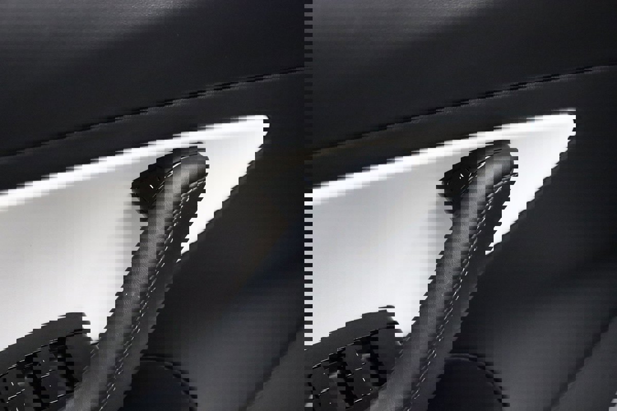 Used 2020 Tesla Model 3 Performance image 36