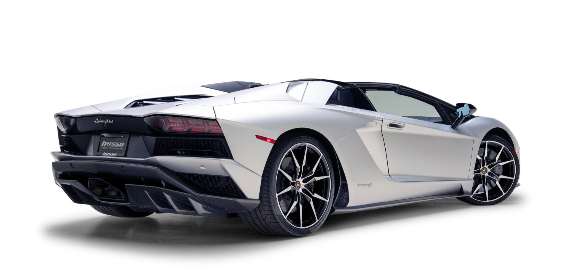 Used 2018 Lamborghini Aventador S AWD/4WD image 4