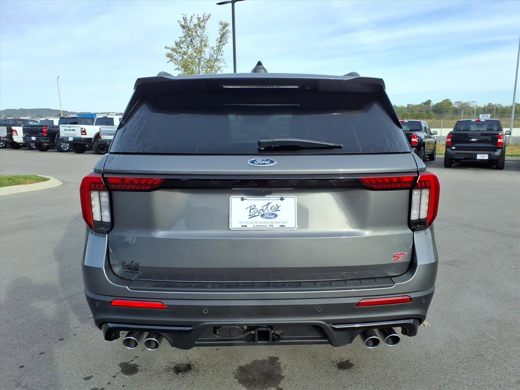 New 2026 Ford Explorer ST image 4
