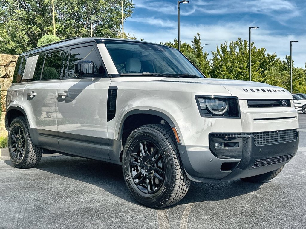 New 2026 Land Rover Defender 110 S AWD/4WD image 7