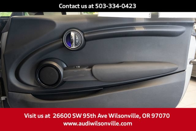 Used 2020 MINI Cooper 2-Door Hardtop FWD image 25