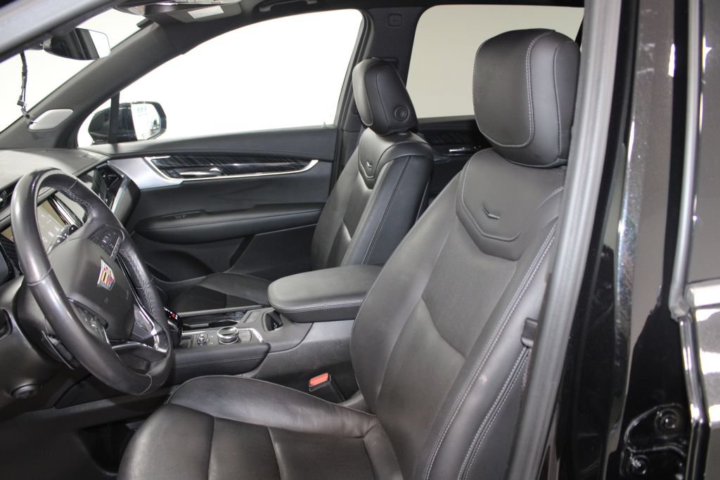 Used 2024 Cadillac XT6 Premium Luxury AWD/4WD image 13