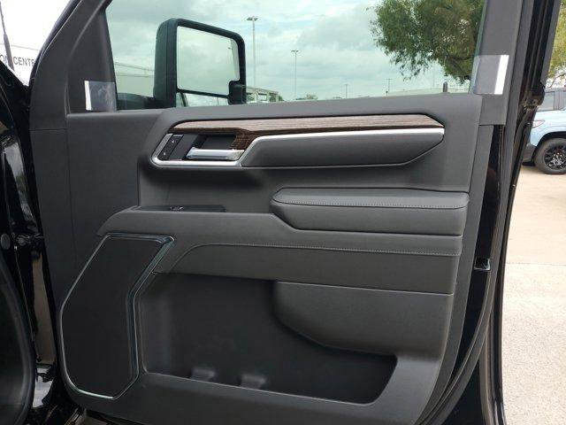 New 2026 GMC Sierra 3500 SLE w/ Preferred Package image 9