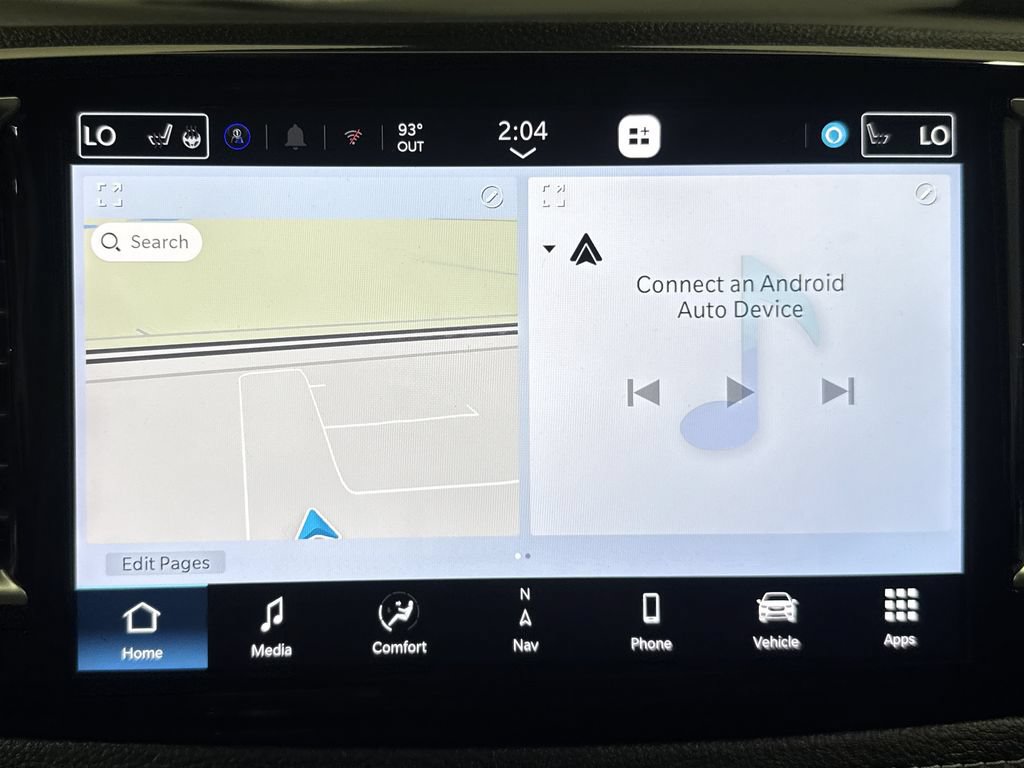 Used 2026 Chrysler Pacifica Limited FWD image 3