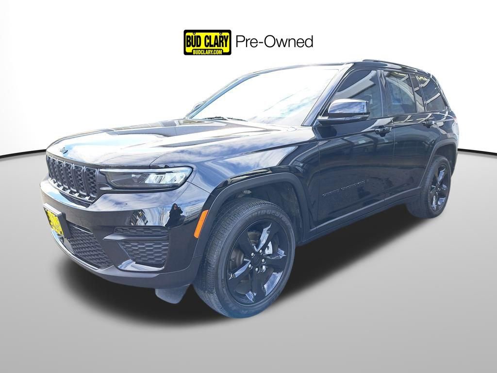 Used 2023 Jeep Grand Cherokee Altitude image 1