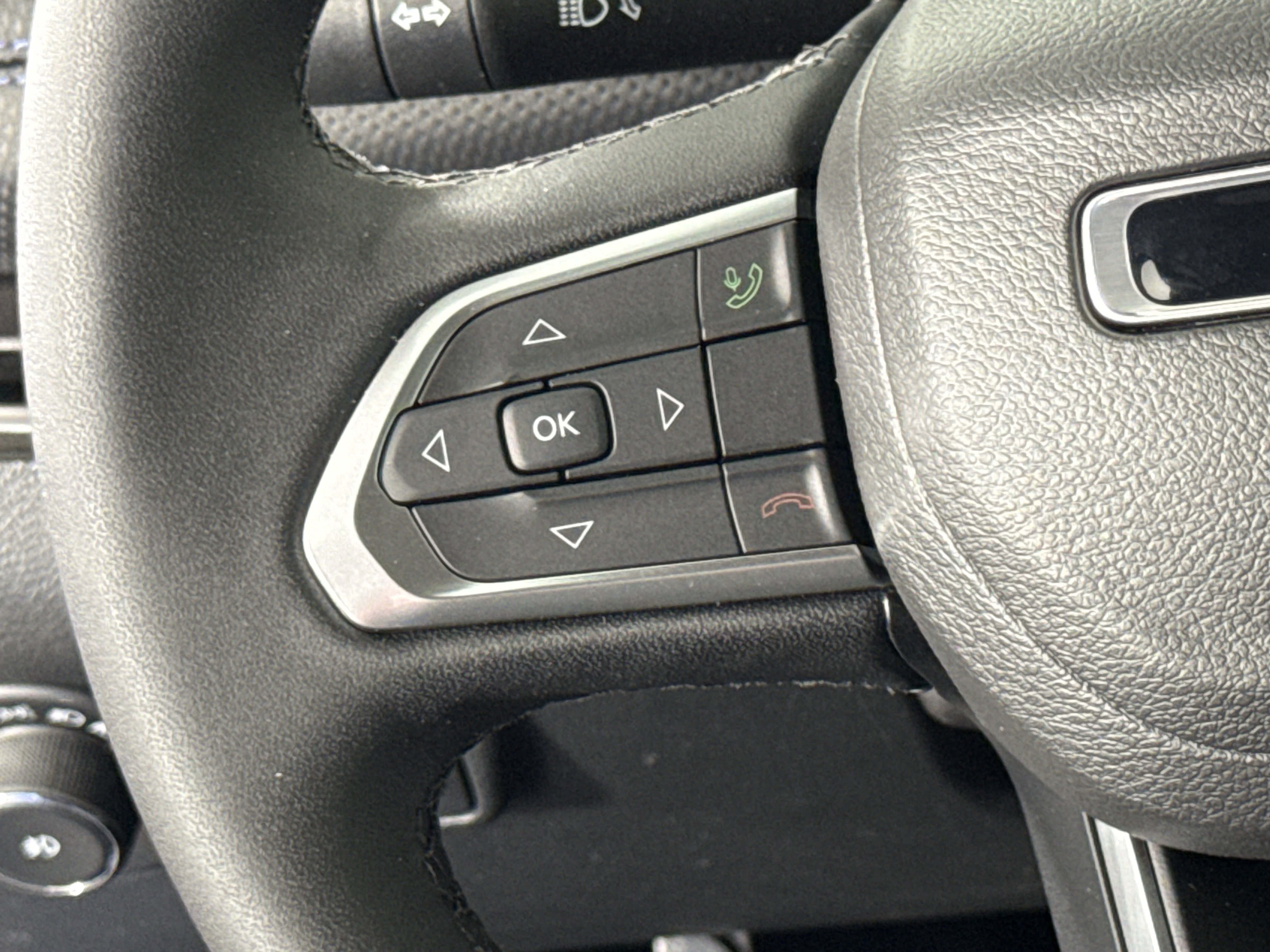 New 2026 Jeep Compass Limited AWD/4WD image 17