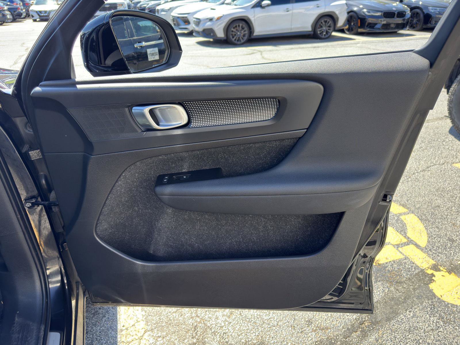 Used 2021 Volvo XC40 P8 Recharge w/ Advanced Package AWD/4WD image 35