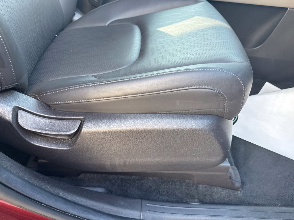 Used 2026 Kia Carnival FWD image 38