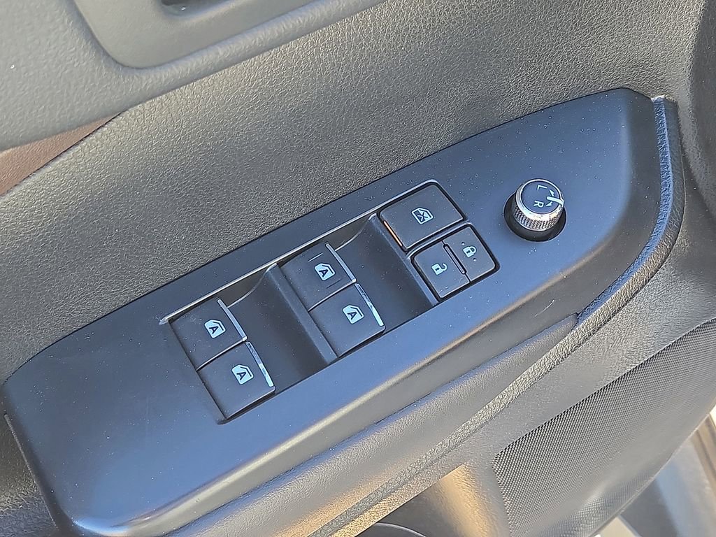 Used 2017 Toyota Highlander Limited image 23