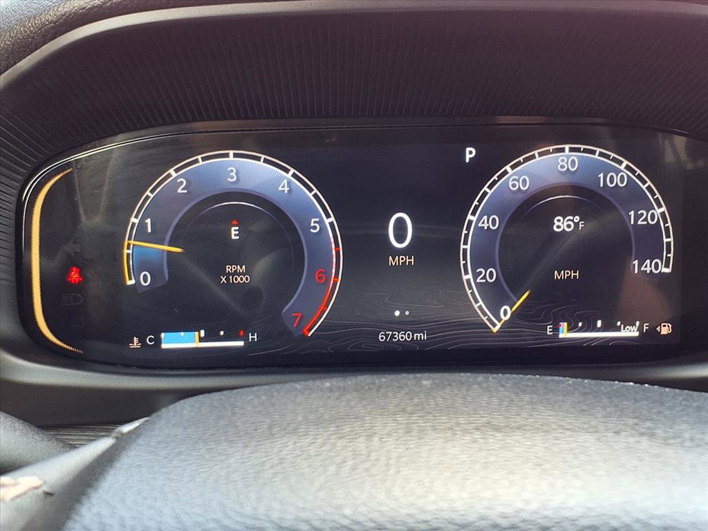 Used 2024 Jeep Wagoneer L Series III w/ Flexible Seating Group image 13