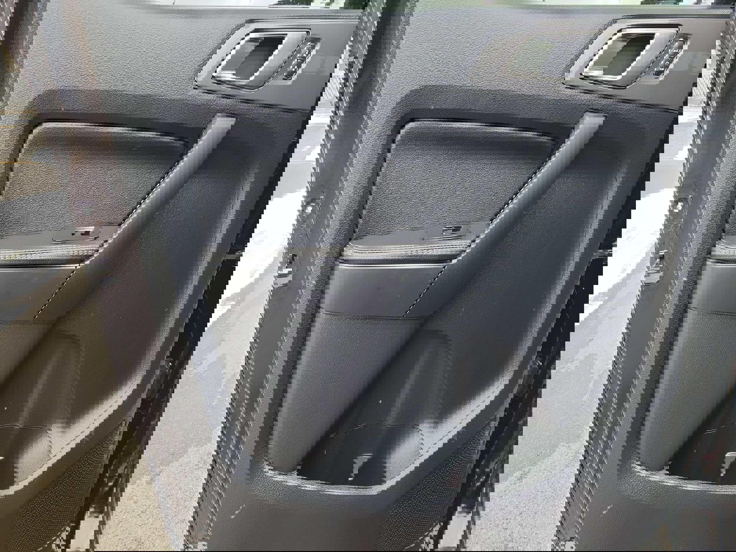 Certified 2020 Ford Ranger Lariat w/ Equipment Group 501A Mid image 11