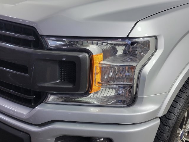 Used 2018 Ford F150 XLT w/ Equipment Group 302A Luxury AWD/4WD image 9