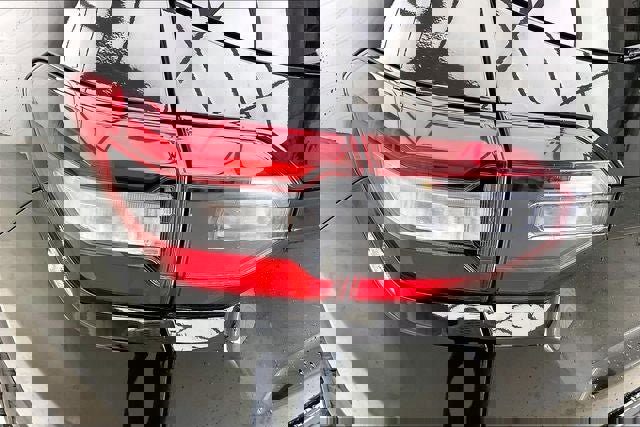 Certified 2024 Honda Pilot TrailSport image 27