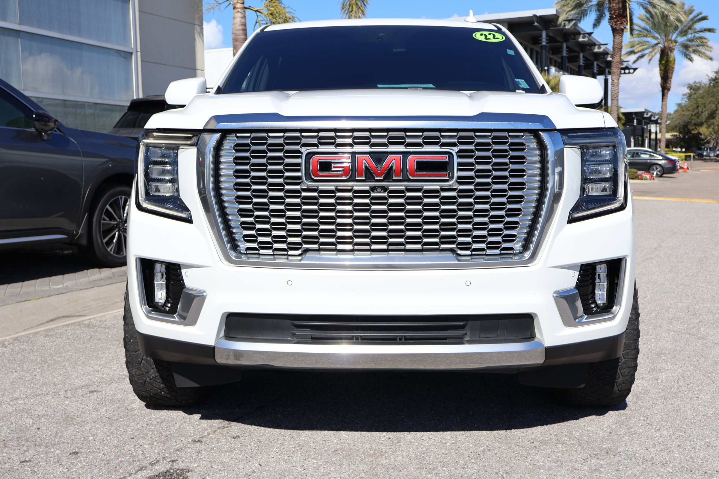 Used 2022 GMC Yukon XL Denali image 13