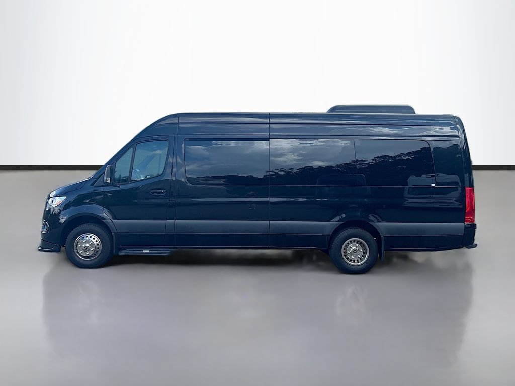Used 2023 Mercedes-Benz Sprinter 3500 image 5