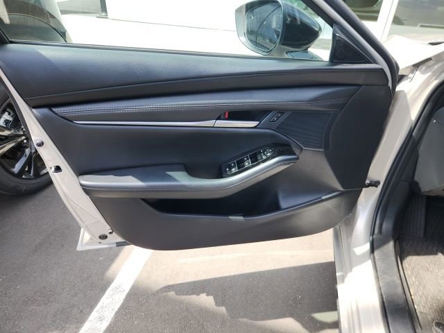 Used 2025 MAZDA MAZDA3 s image 8