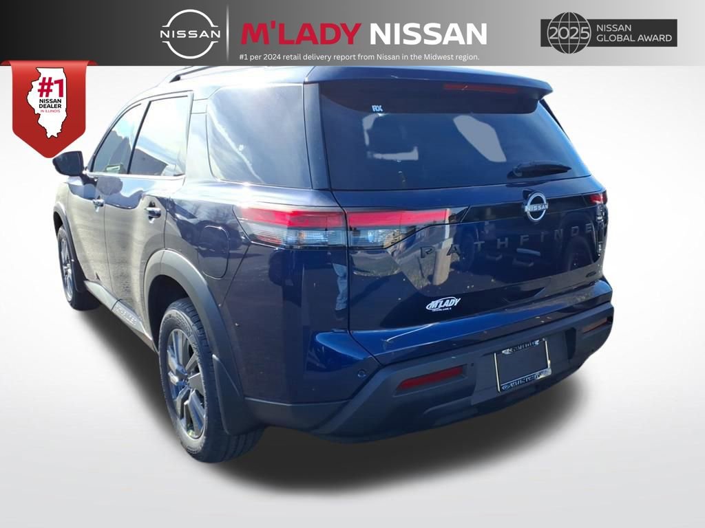New 2025 Nissan Pathfinder SV image 5