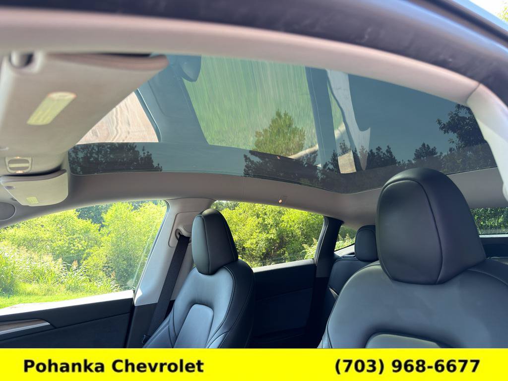 Used 2025 Tesla Model Y Long Range RWD image 17