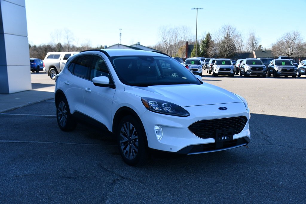 Used 2021 Ford Escape Titanium image 9