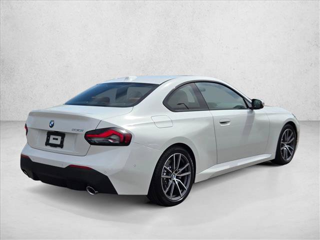 Used 2025 BMW 230i Coupe w/ Premium Package RWD image 5