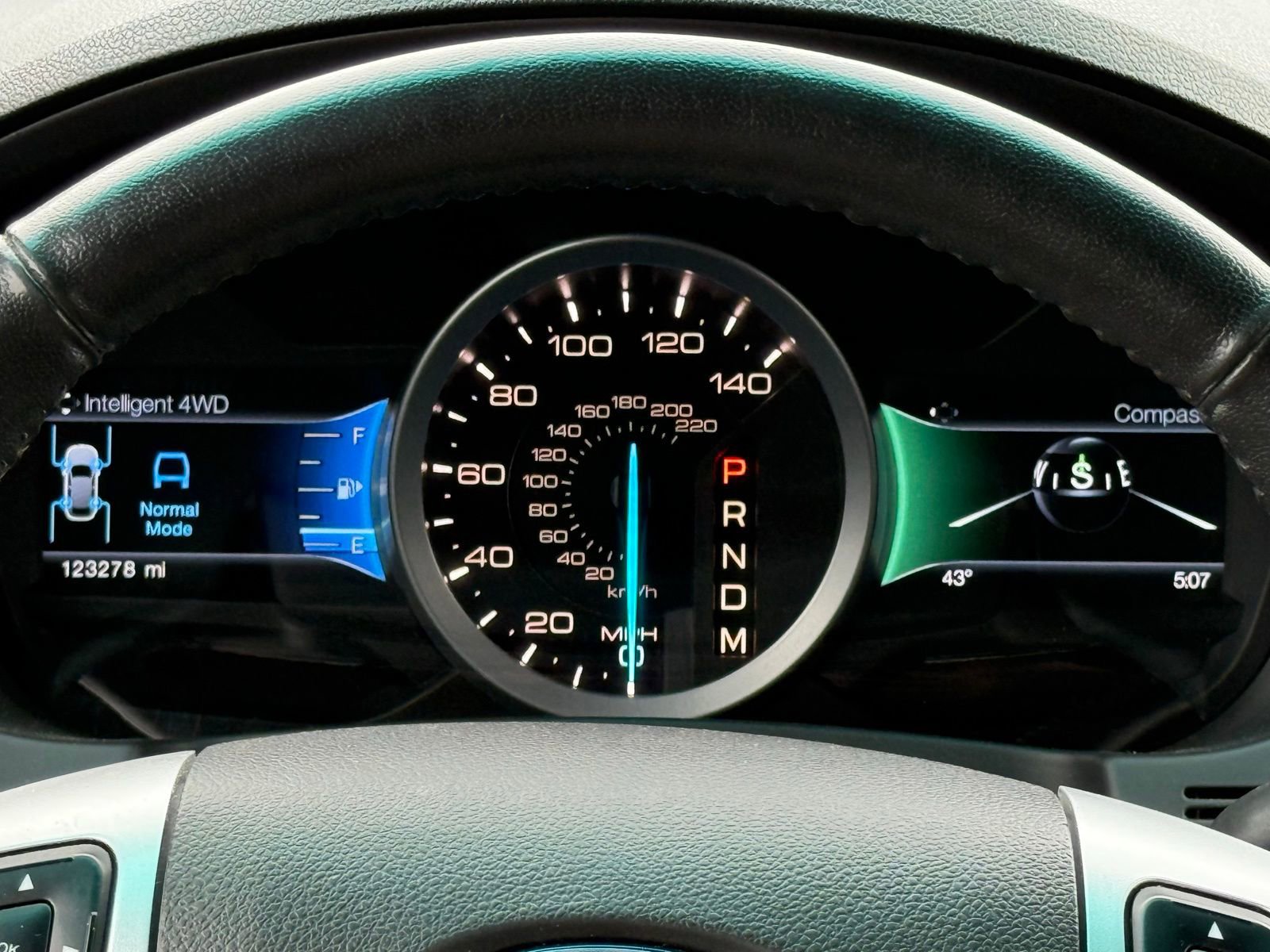 Used 2015 Ford Explorer XLT w/ Equipment Group 201B image 29