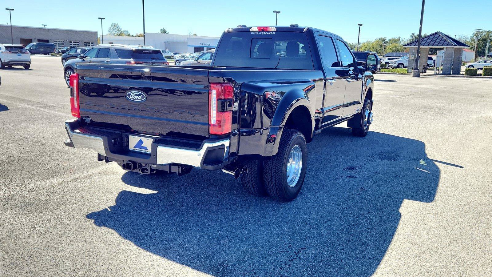 New 2027 Ford F350 Lariat w/ Lariat Ultimate Package AWD/4WD image 2